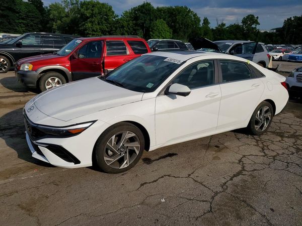 2024 HYUNDAI ELANTRA
