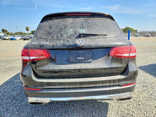 2018 MERCEDES-BENZ GLC GLC300
