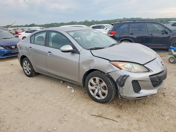 2013 MAZDA 3 Sport/GX