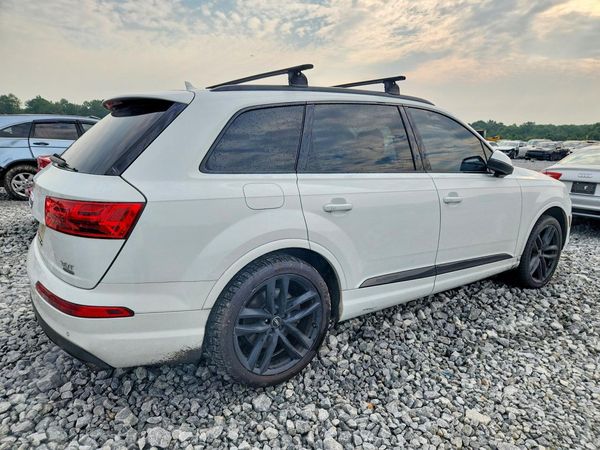 2017 AUDI Q7 quattro Prestige