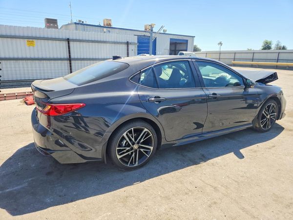 2026 TOYOTA CAMRY
