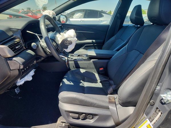 2026 TOYOTA CAMRY