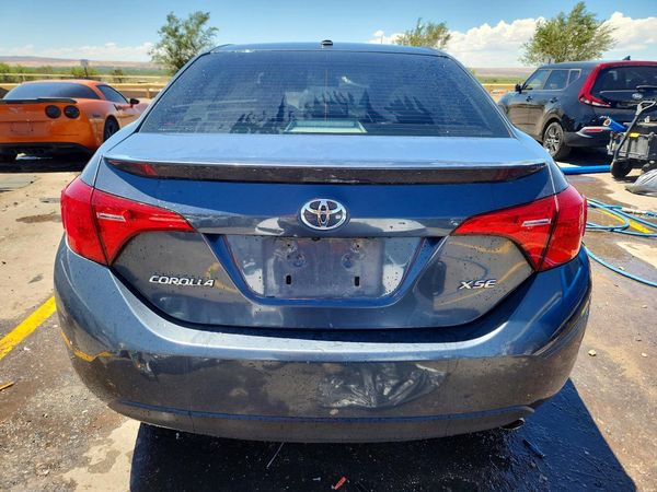 2017 TOYOTA COROLLA