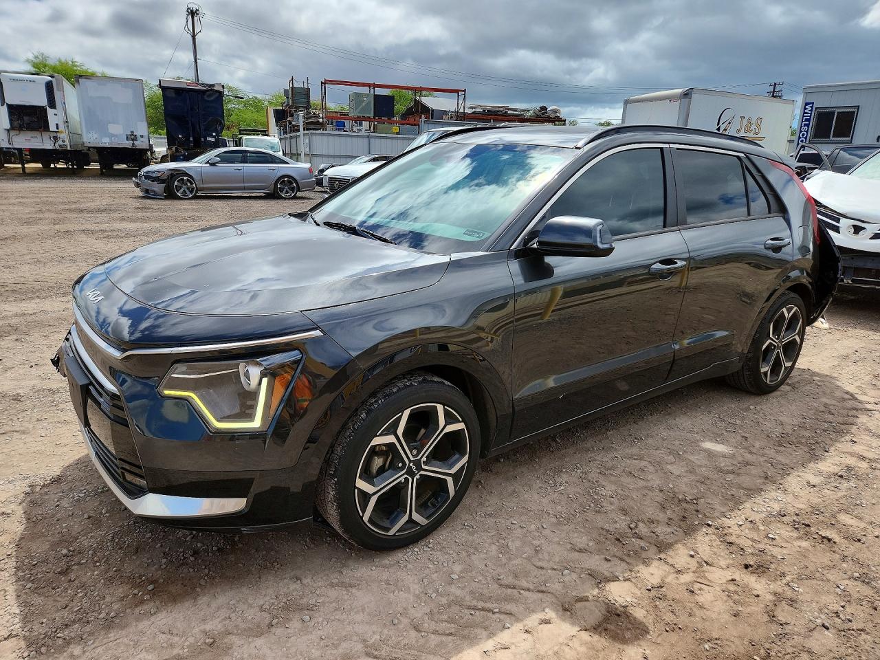 2023 KIA NIRO EX