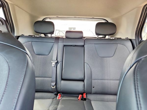 2023 KIA NIRO EX