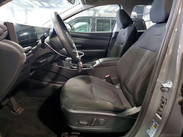 2025 HYUNDAI TUCSON SEL — DENT