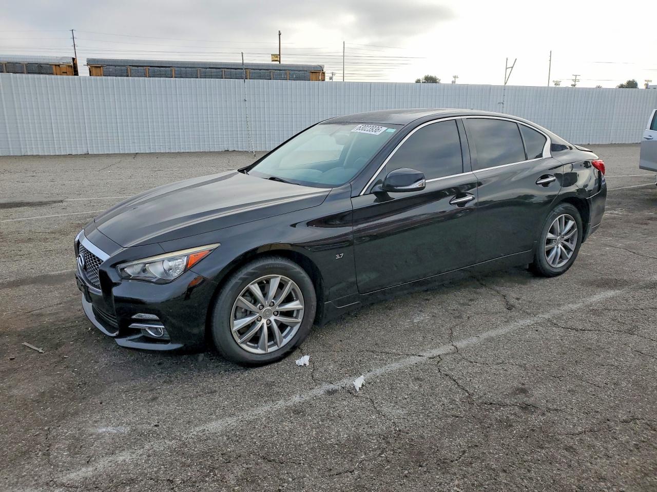 2015 INFINITI Q50