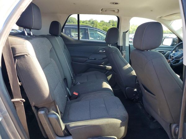 2021 CHEVROLET TRAVERSE LS