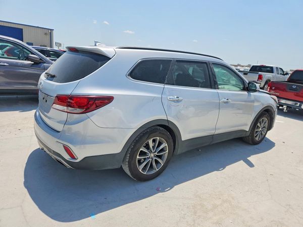2018 HYUNDAI SANTA FE SE Base