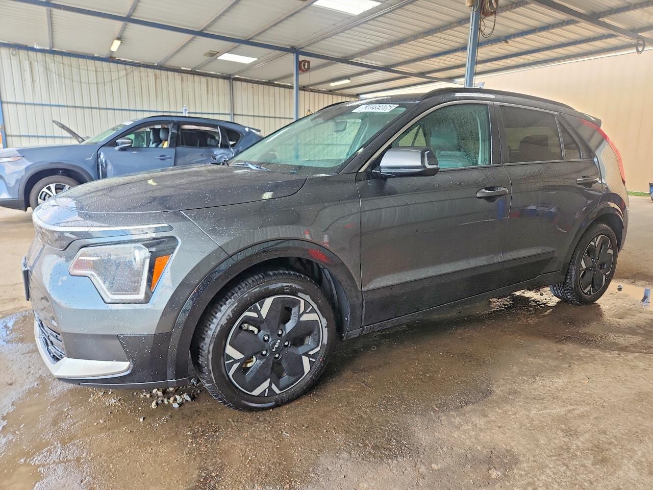 2024 KIA NIRO Wind