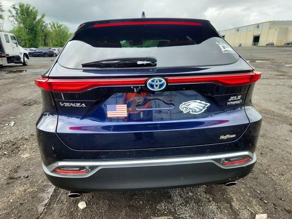 2021 TOYOTA VENZA