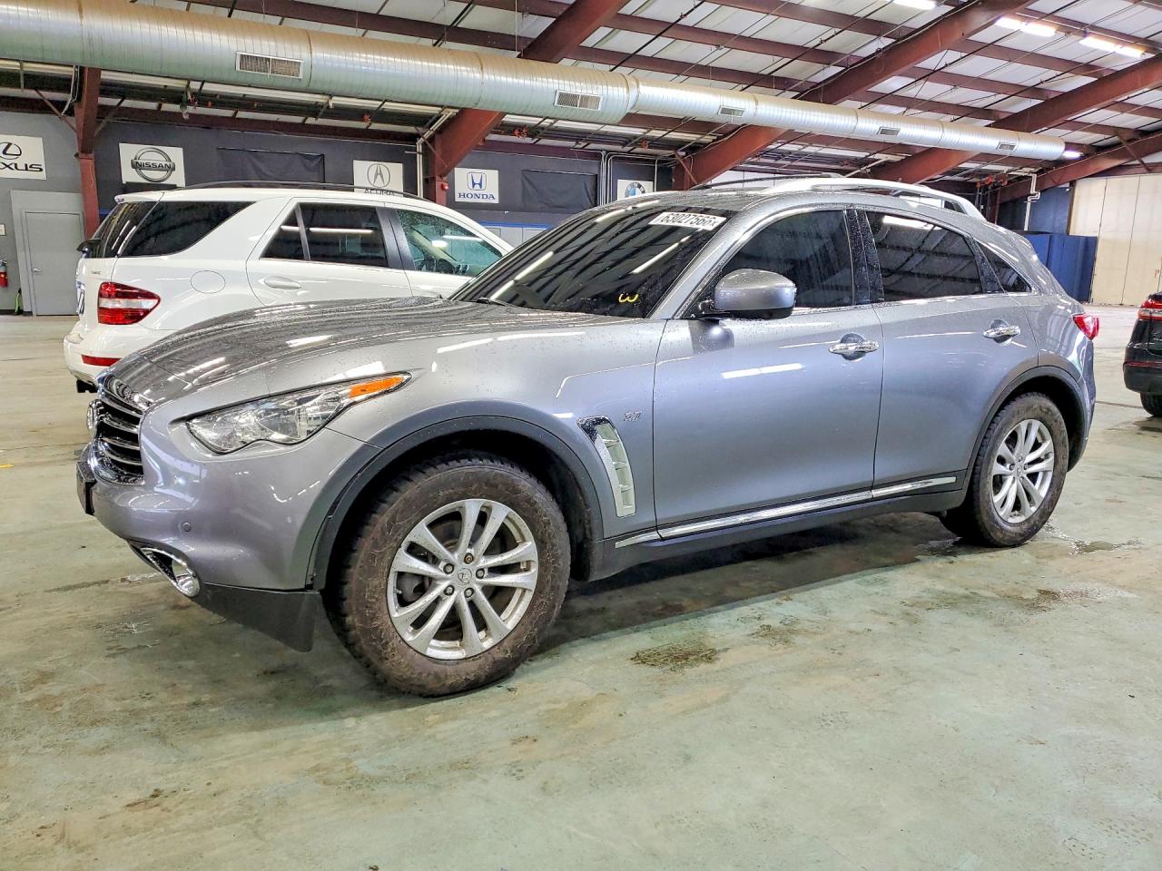2015 INFINITI QX70