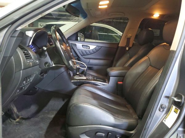 2015 INFINITI QX70