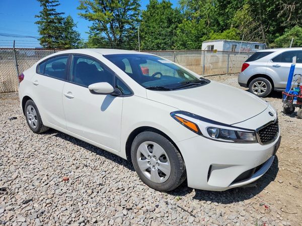 2017 KIA FORTE LX Base