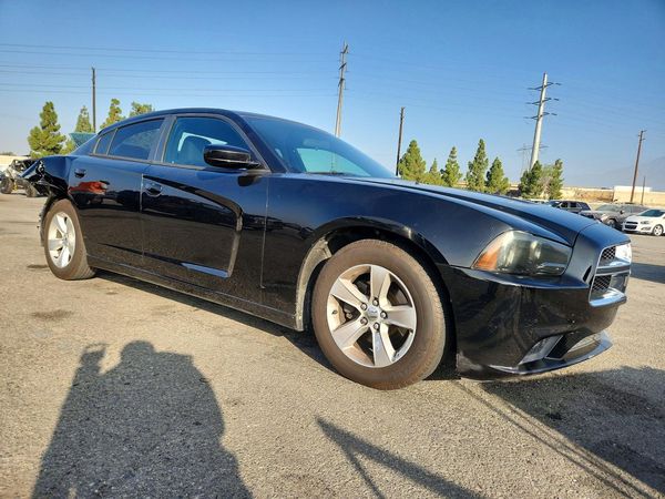 2014 DODGE CHARGER SE