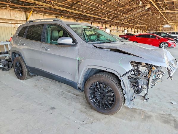 2019 JEEP CHEROKEE LATITUDE PLUS FWD