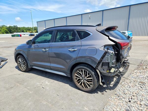 2020 HYUNDAI TUCSON