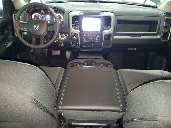 2024 RAM 1500 CLASSIC Tradesman