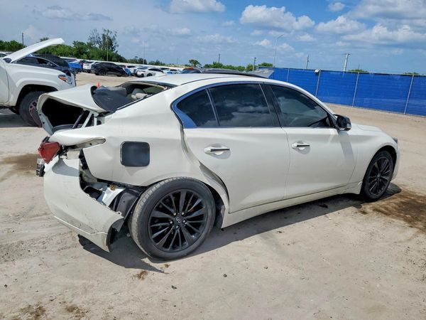 2021 INFINITI Q50 LUXE