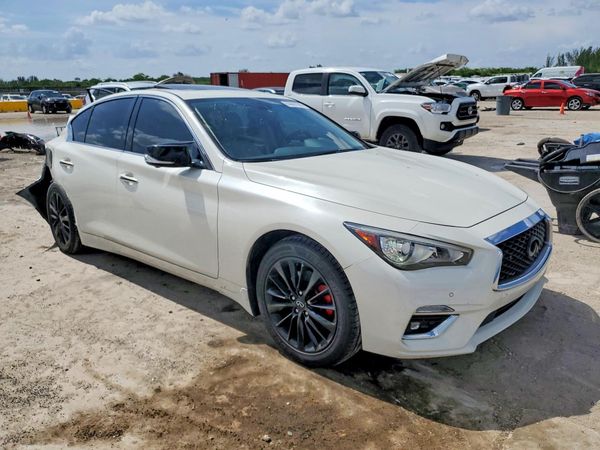 2021 INFINITI Q50 LUXE