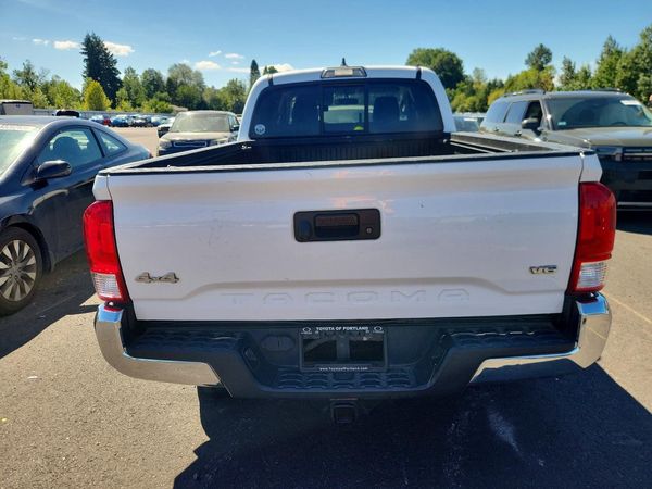 2017 TOYOTA TACOMA