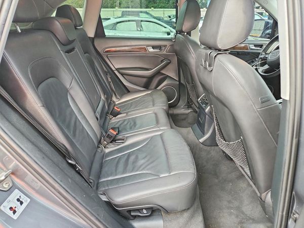 2016 AUDI Q5 quattro Premium Plus