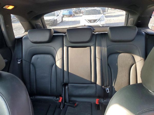 2012 AUDI Q5 Prestige