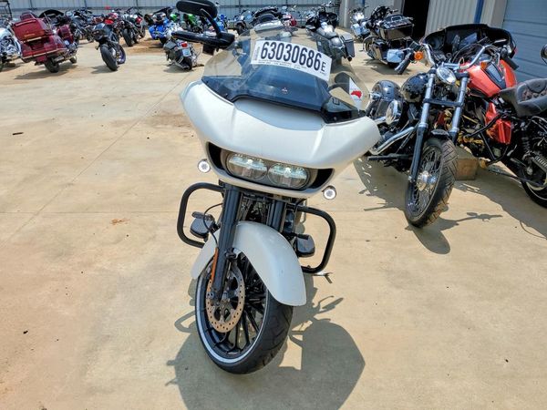 2018 HARLEY-DAVIDSON FLTRXS