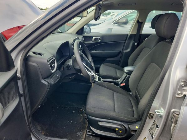 2025 HYUNDAI VENUE SE