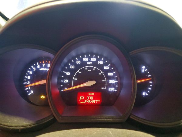 2013 KIA RIO LX