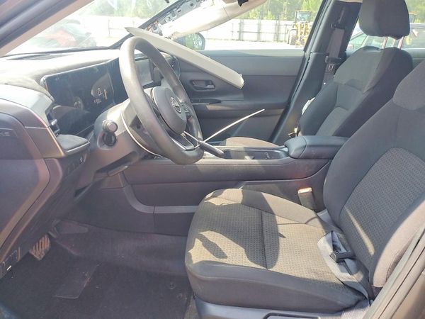 2025 NISSAN KICKS S