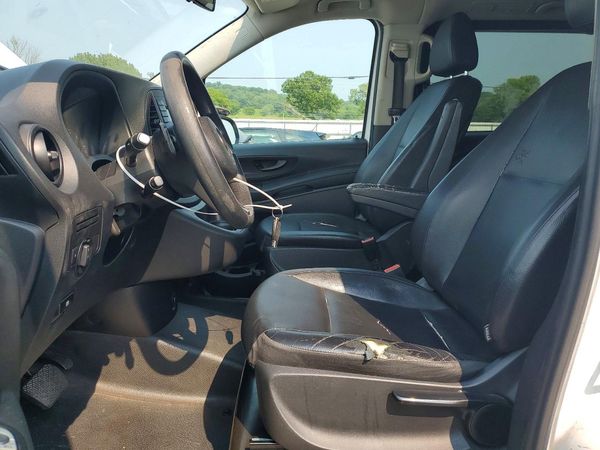2018 MERCEDES-BENZ METRIS