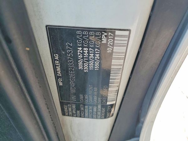 2018 MERCEDES-BENZ METRIS
