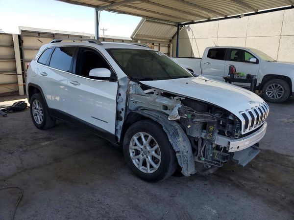 2016 JEEP CHEROKEE LATITUDE 4X4