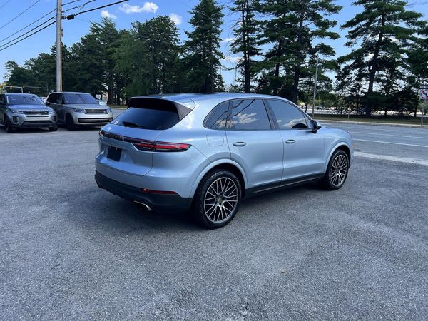2020 PORSCHE CAYENNE