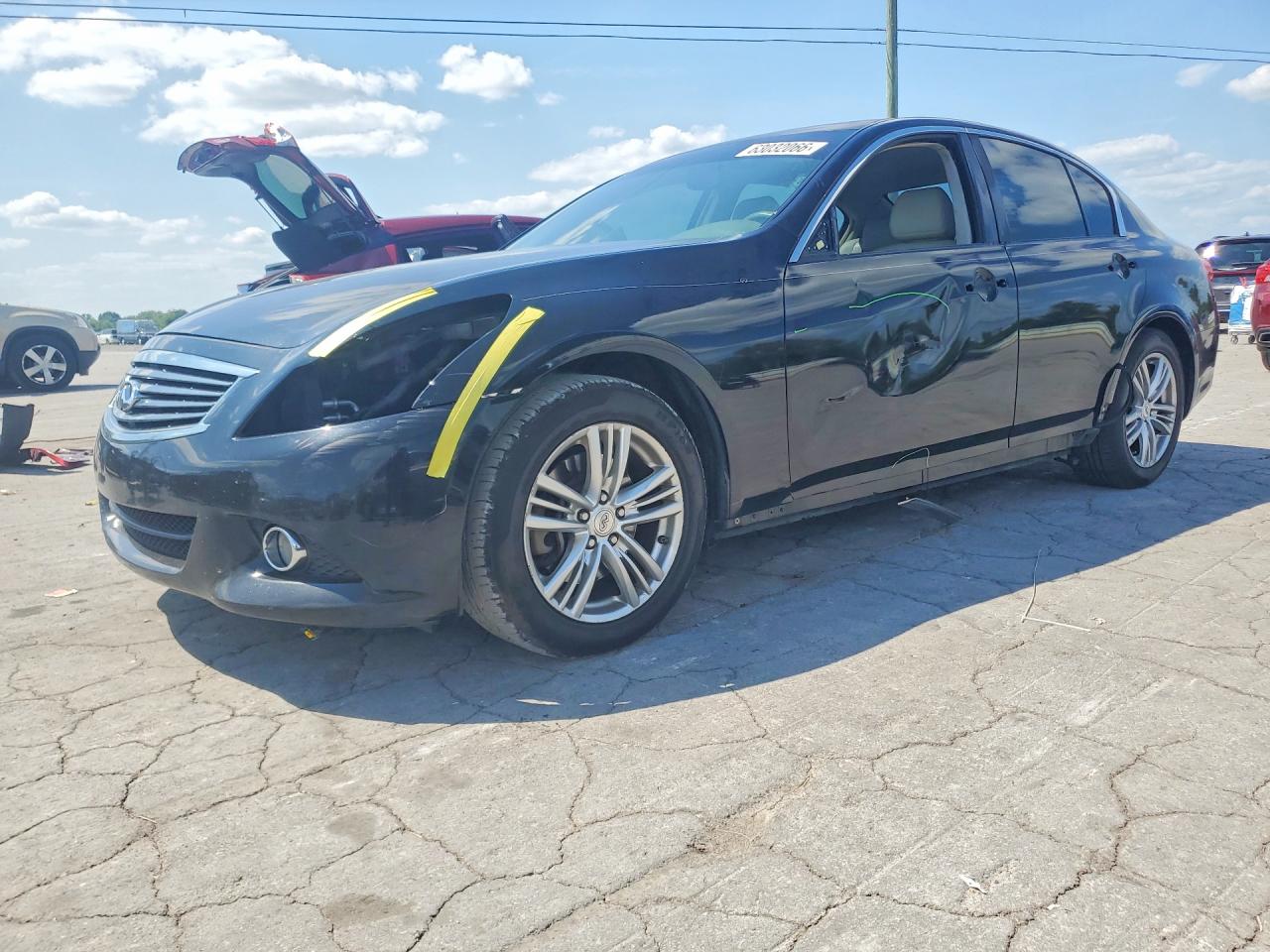 2013 INFINITI G37