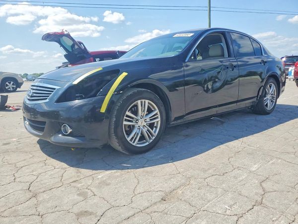 2013 INFINITI G37