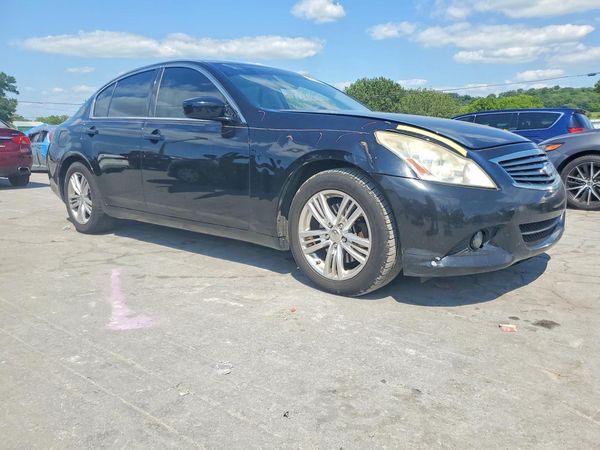2013 INFINITI G37