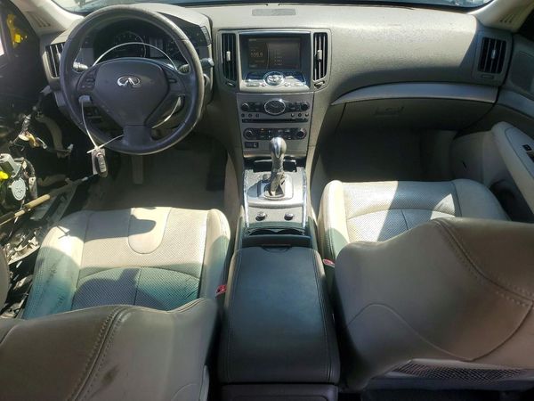 2013 INFINITI G37