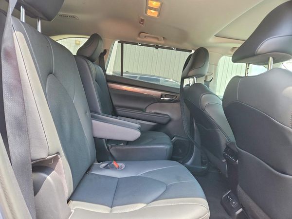 2020 TOYOTA HIGHLANDER Limited