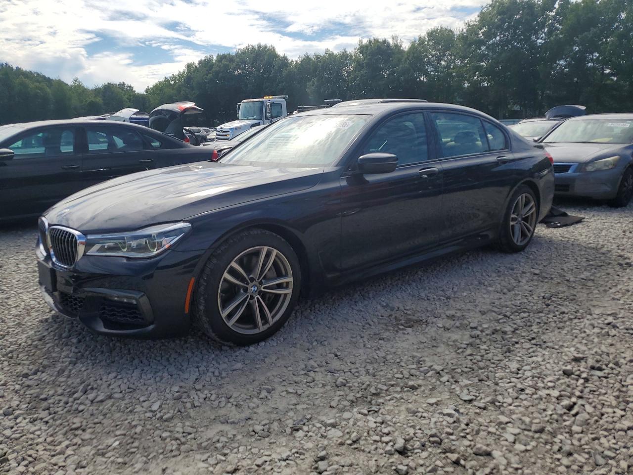 2018 BMW 750