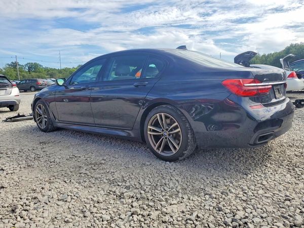 2018 BMW 750