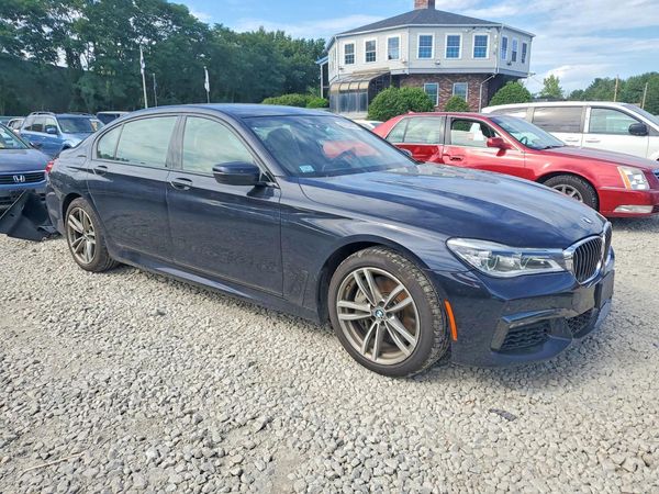 2018 BMW 750