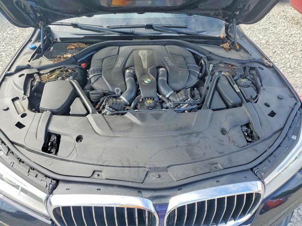 2018 BMW 750