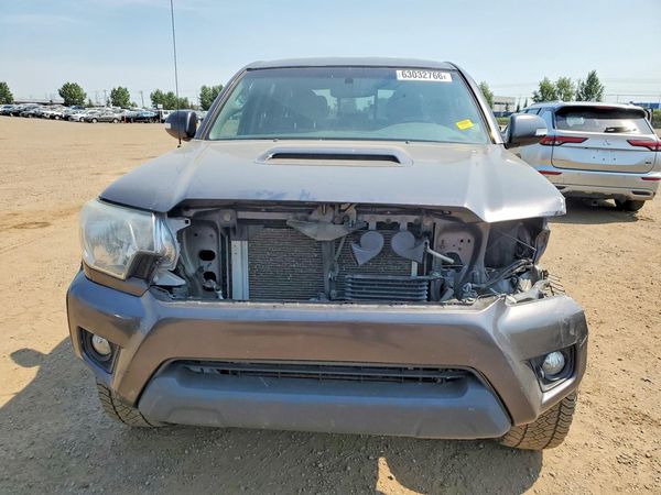 2015 TOYOTA TACOMA Delux Grade
