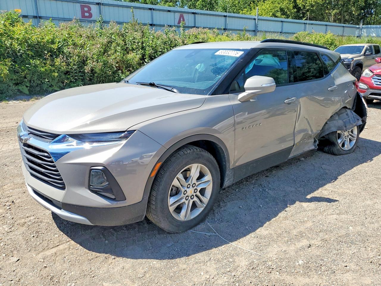 2021 CHEVROLET BLAZER 2LT — Front 3/4