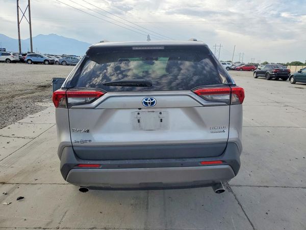 2021 TOYOTA RAV4
