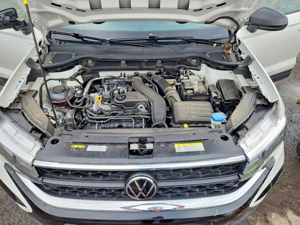 2024 VOLKSWAGEN TAOS