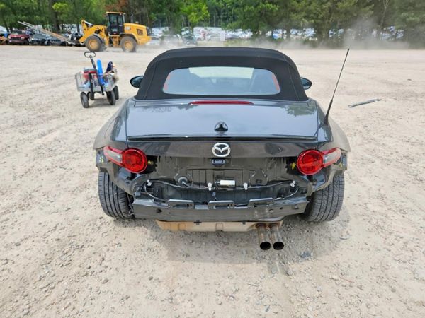 2023 MAZDA MX-5 MIATA Club