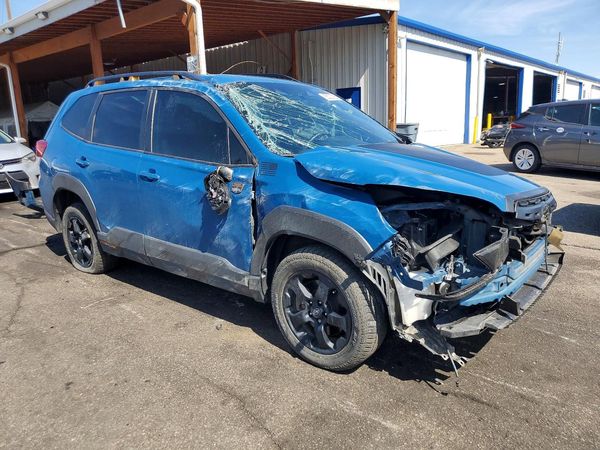 2023 SUBARU FORESTER